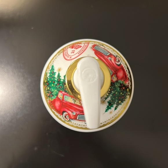 Holiday Wishes Balsam Fir Hand Soap - Picture 5 of 5